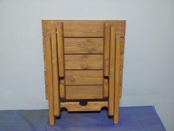 Столик складной деревянный с тонировкой